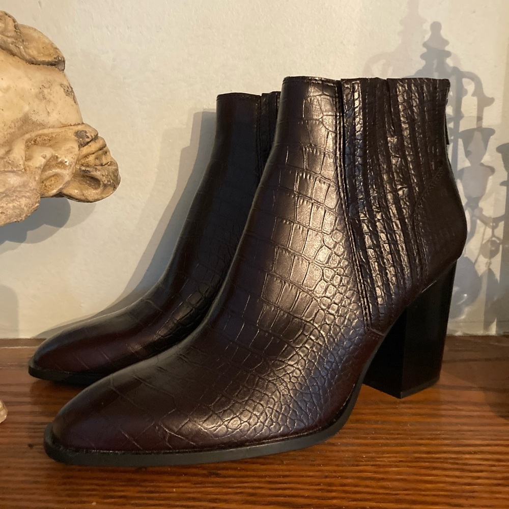 ZARA Ankle Boots Size 42. New with tags.